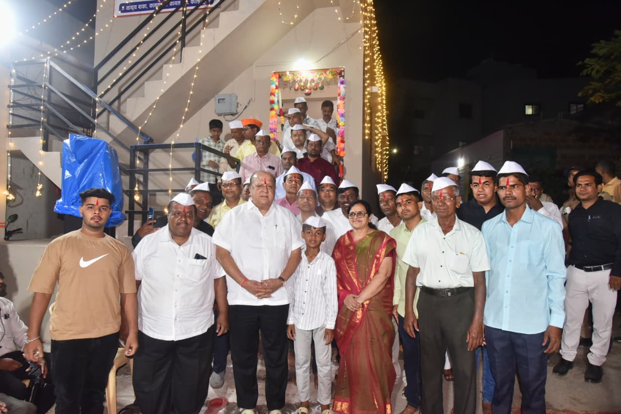 A huge crowd of tourists flocked to Kagal after the Chief Minister